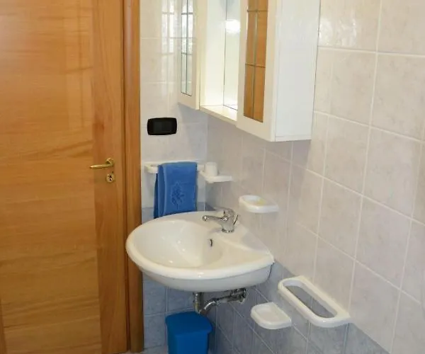 Casapescoluse بيت للعطل *